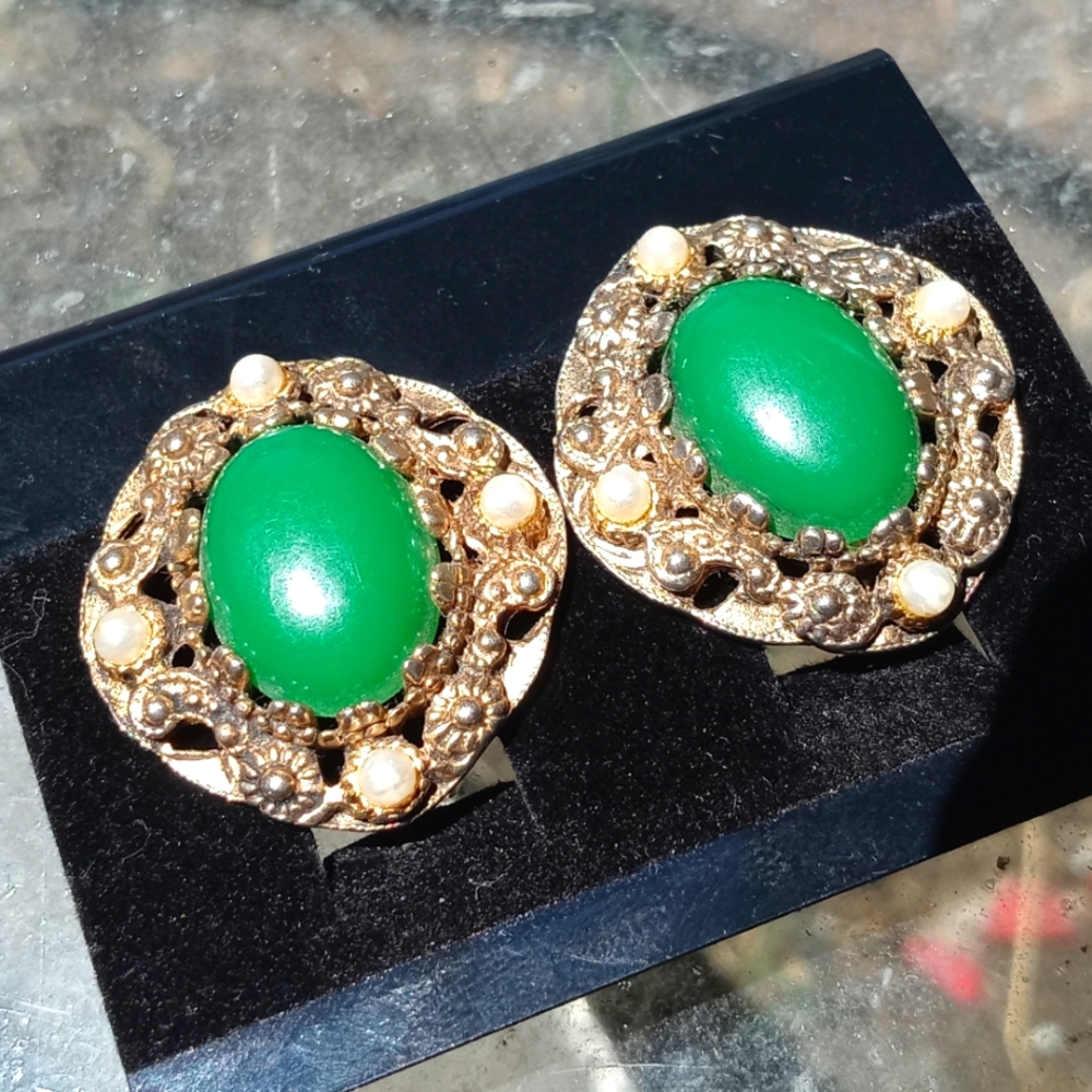 Vintage clip on earrings